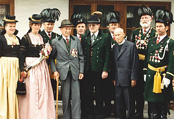 kompanie mit pfarrer isidor lindner